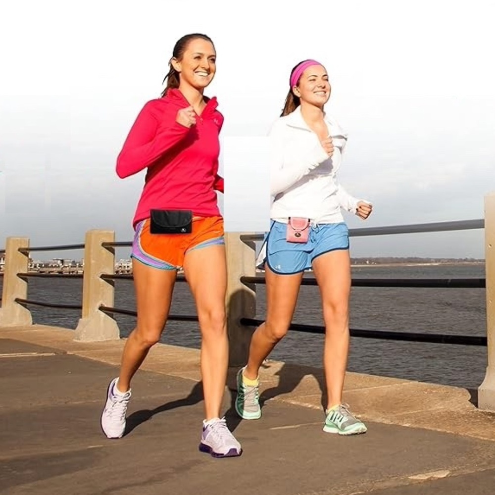 Running Buddy Black Unisex Running Magnetic Fold-Over Fanny/Hip Pack